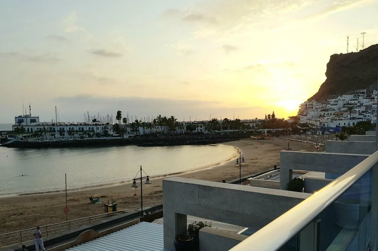 アパート Teresita Mogamar Beachfront プエルト・デ・モガン